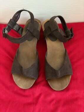 Suede Clog sandals